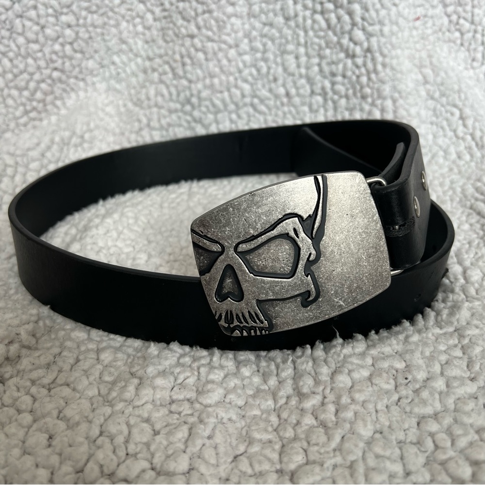 Skull Belt Buckle with Black Belt- size 32